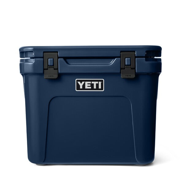 Yeti Wheeled Roadie 32 - Navy