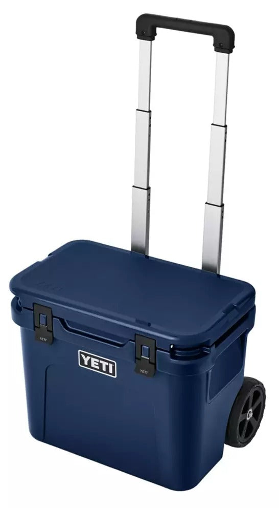 Yeti Wheeled Roadie 32 - Navy